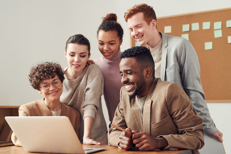 Illustration de la formation Intelligence artificielle et data science — parcours de reconversion